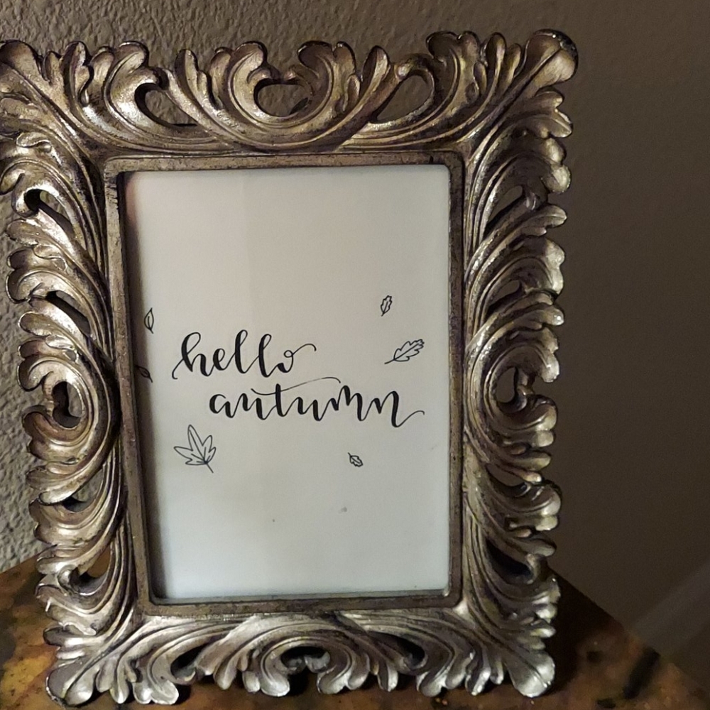 8"x10" Gold Picture Frame Leaf